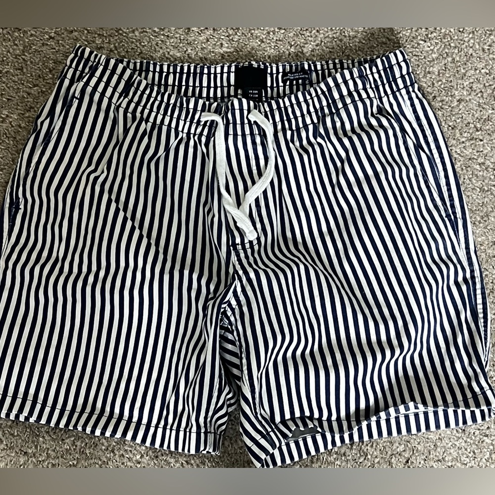 Men jogger shorts blue and white